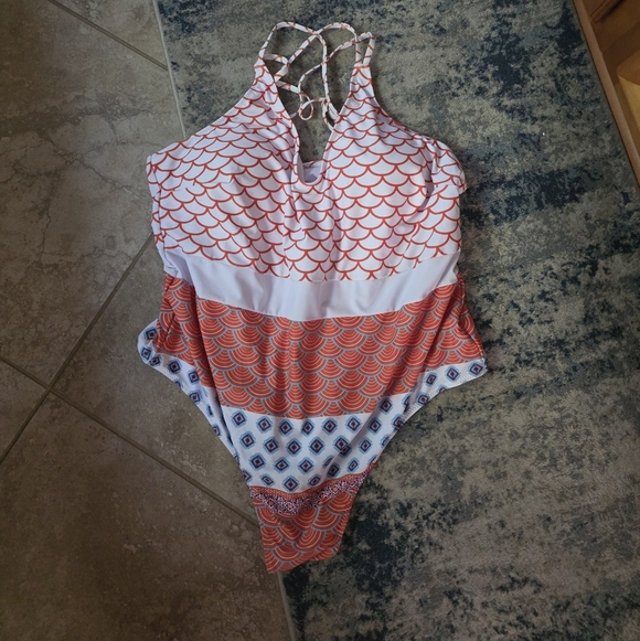 NWOT Women's Cupshe Plus Size One Piece Bathing Suit 3XL - Picture 3 of 4